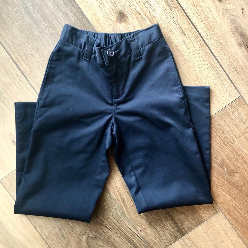 Boy’s LANDS’ END pants 💙
